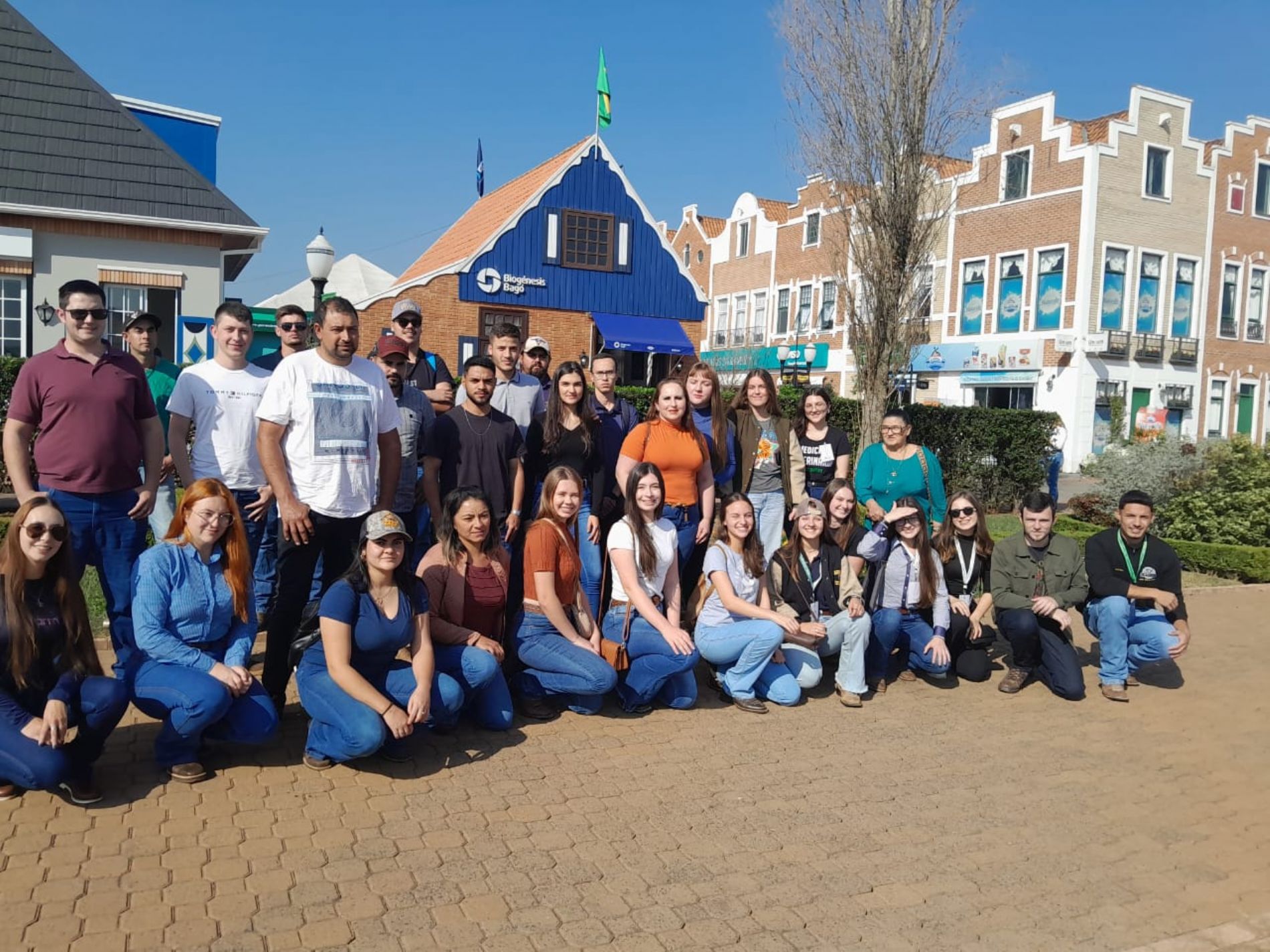 Caravana da FAEP e do Sindicato Rural de Guarapuava conhece o Agroleite 2024