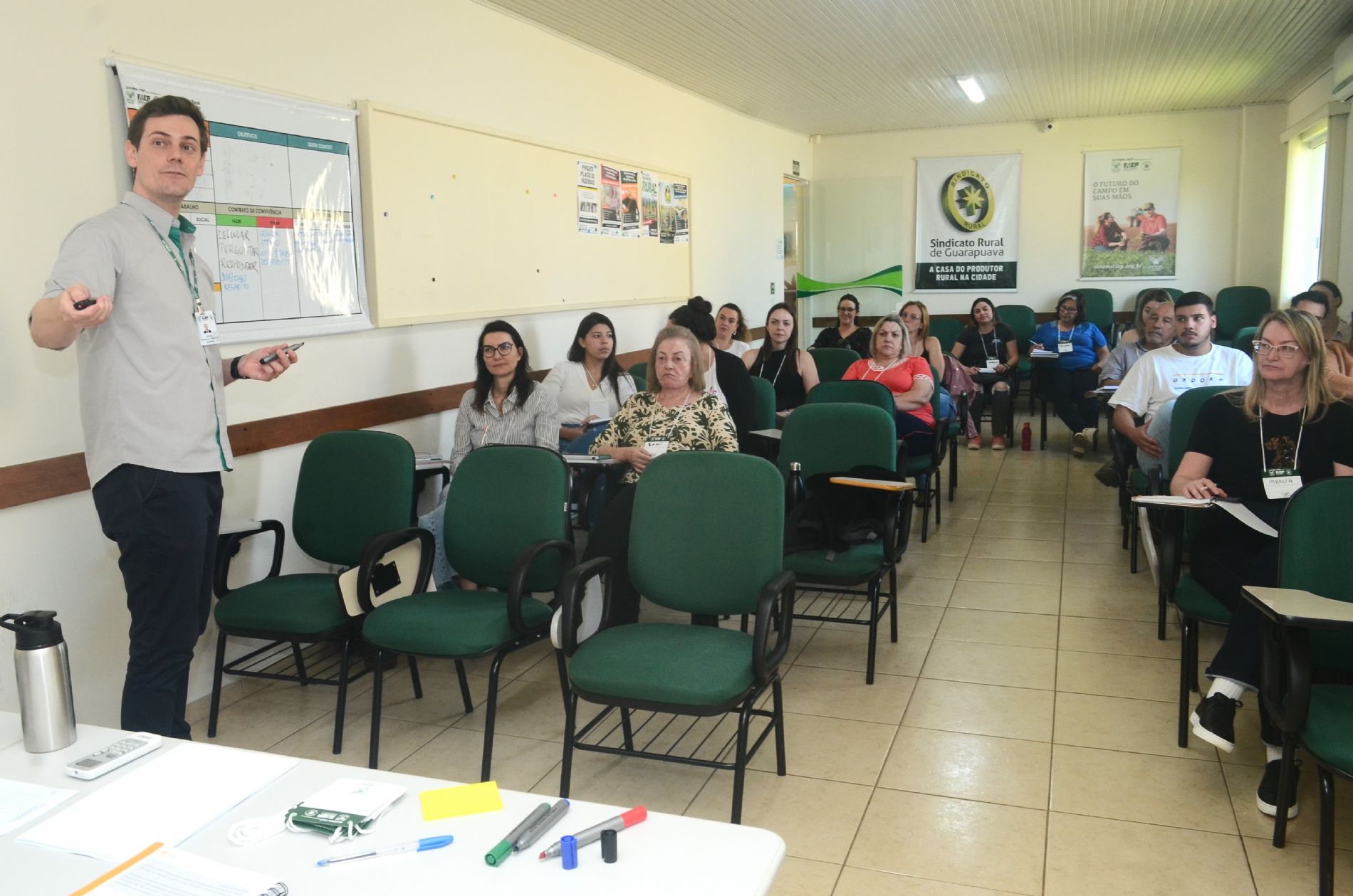 Programa Herdeiros no Campo, do Sistema FAEP, realiza mais um encontro no Sindicato Rural de Guarapuava
