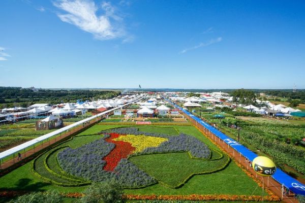Sicredi leva ag&ecirc;ncia ao Show Rural Coopavel 2018